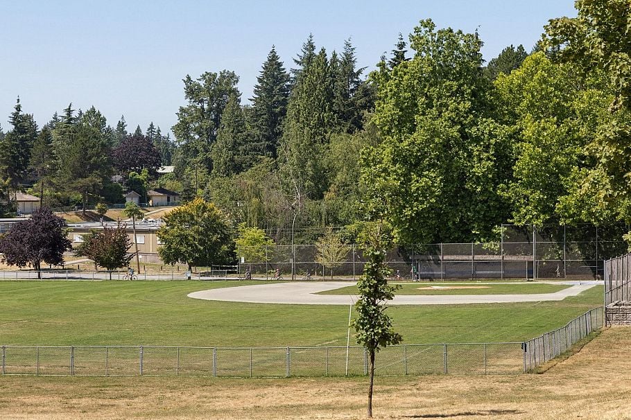 3933 W King Edward Avenue Vancouver, BC - 37