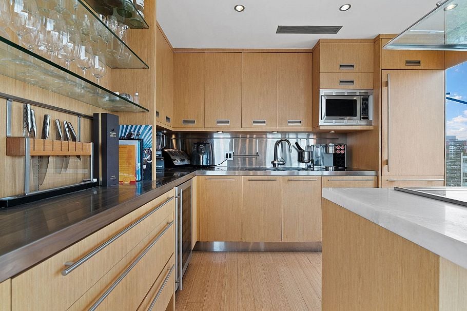 2302 1000 Beach Avenue Vancouver, BC - 17