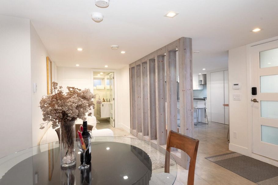 2420 Edgemont Boulevard North Vancouver, BC - 21