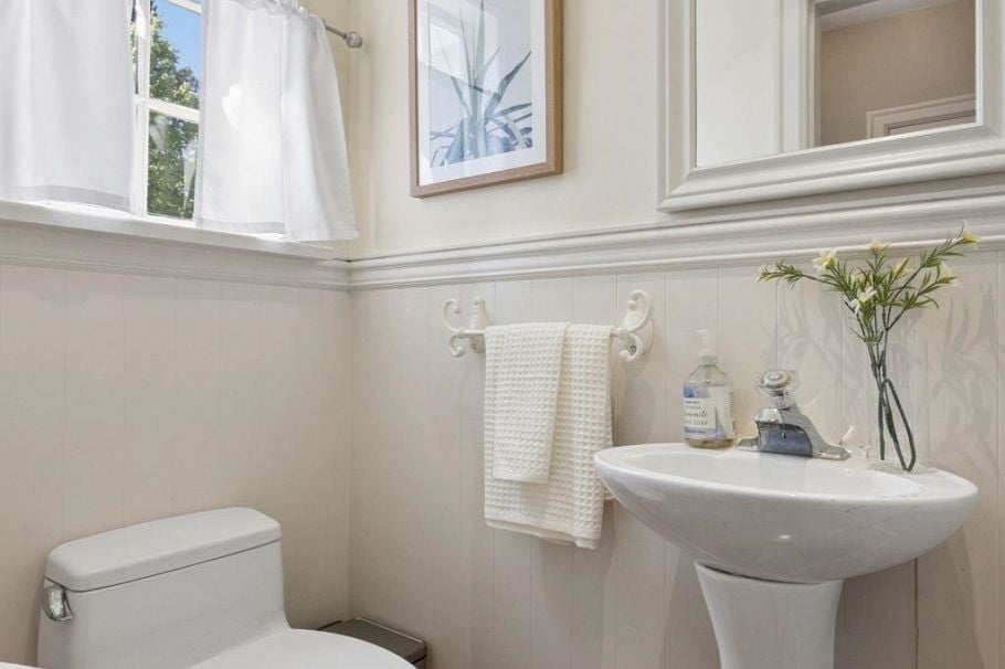 3933 W King Edward Avenue Vancouver, BC - 27