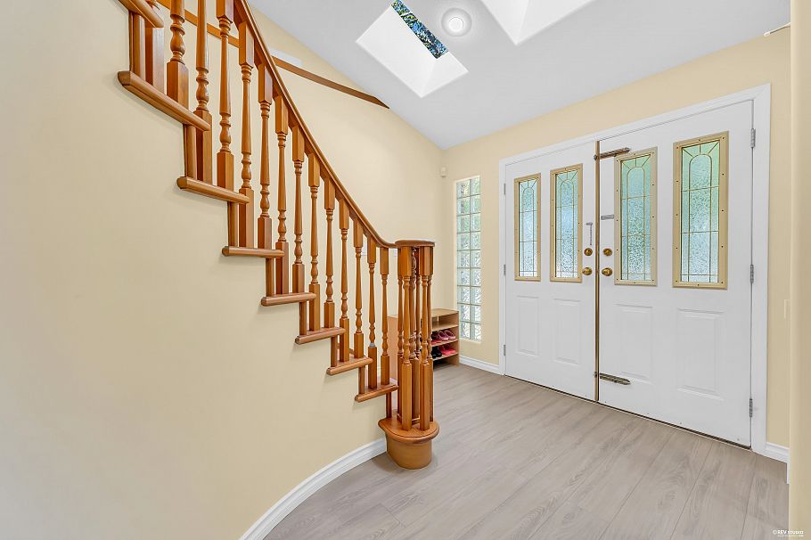 2866 E 44th Avenue Vancouver, BC - 10