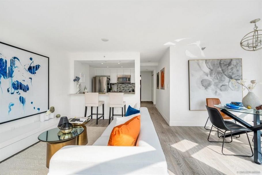 902 1200 Alberni Street Vancouver, BC - 1
