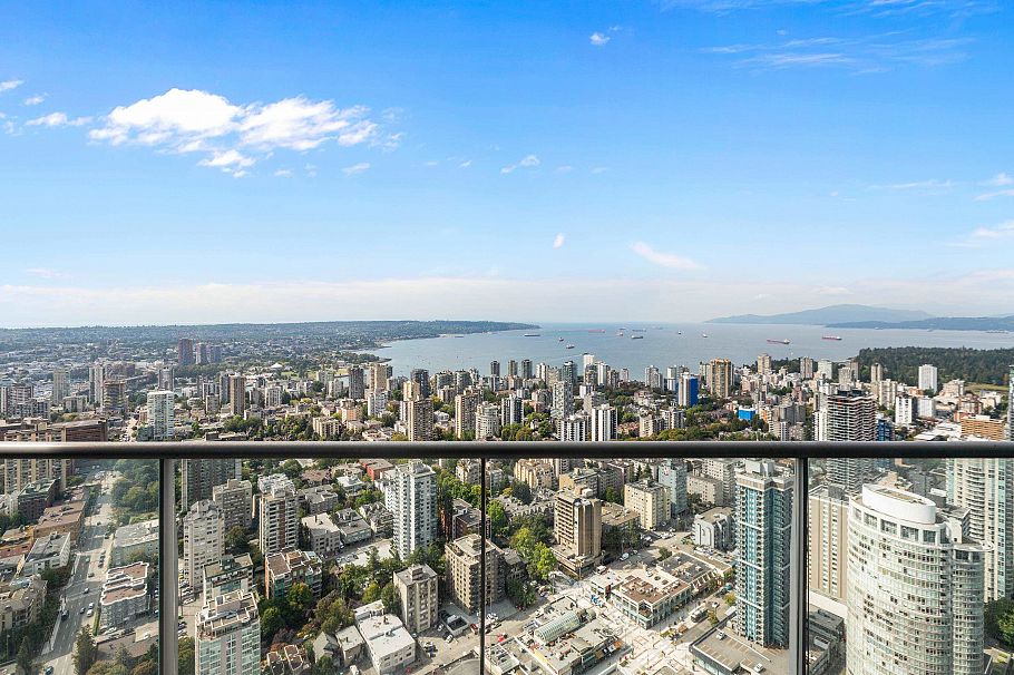 5501 1128 W Georgia Street Vancouver, BC - 3