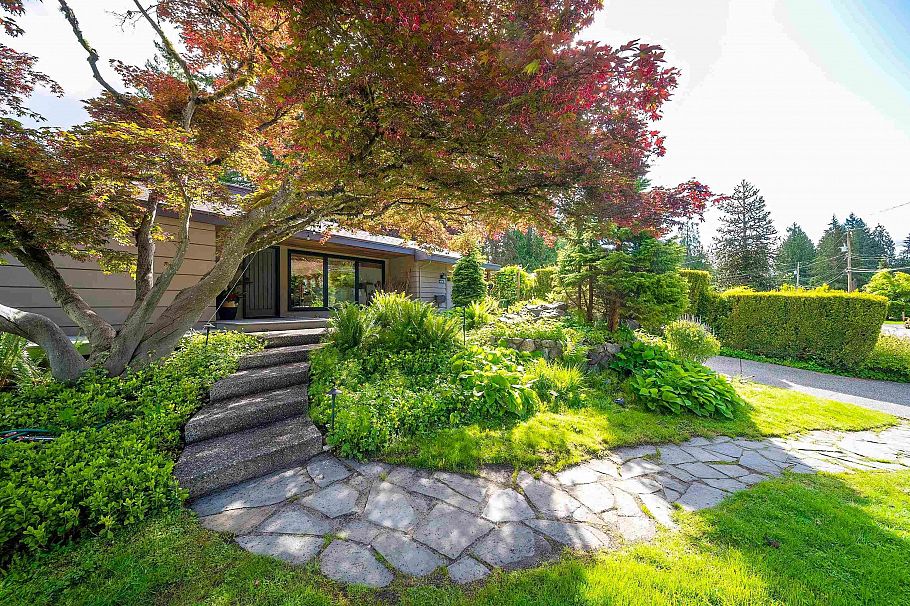 4096 Sunset Blvd Boulevard North Vancouver, BC - 26