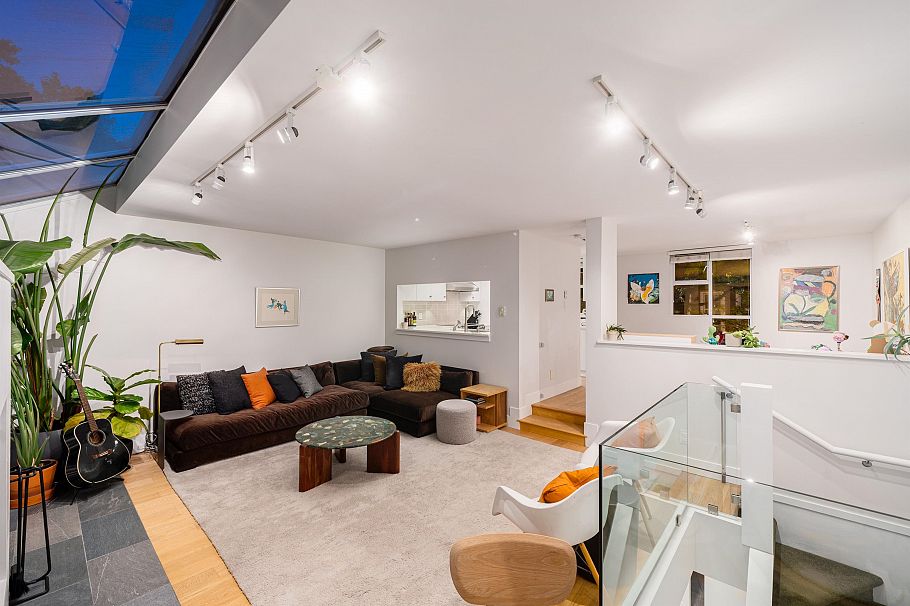 832 W 7th Avenue Vancouver, BC - 6