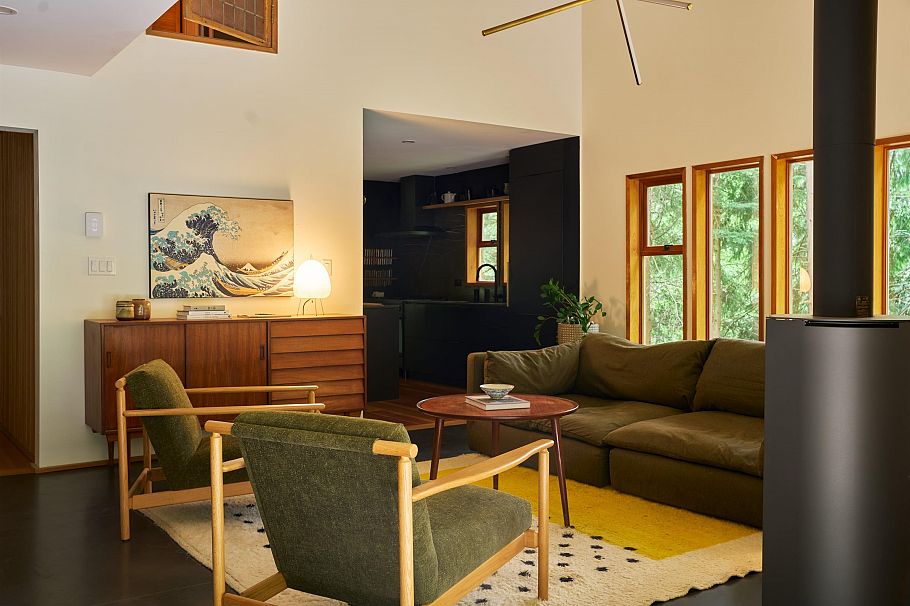 4759 Mountain Highway North Vancouver, BC - 7