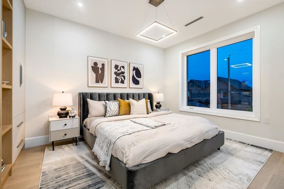 2078 W 57th Avenue Vancouver, BC - 21