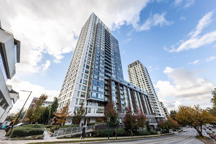3203 5665 Boundary Road Vancouver, BC - 1