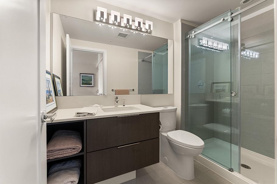 305 3911 Cates Landing Way North Vancouver, BC - 27