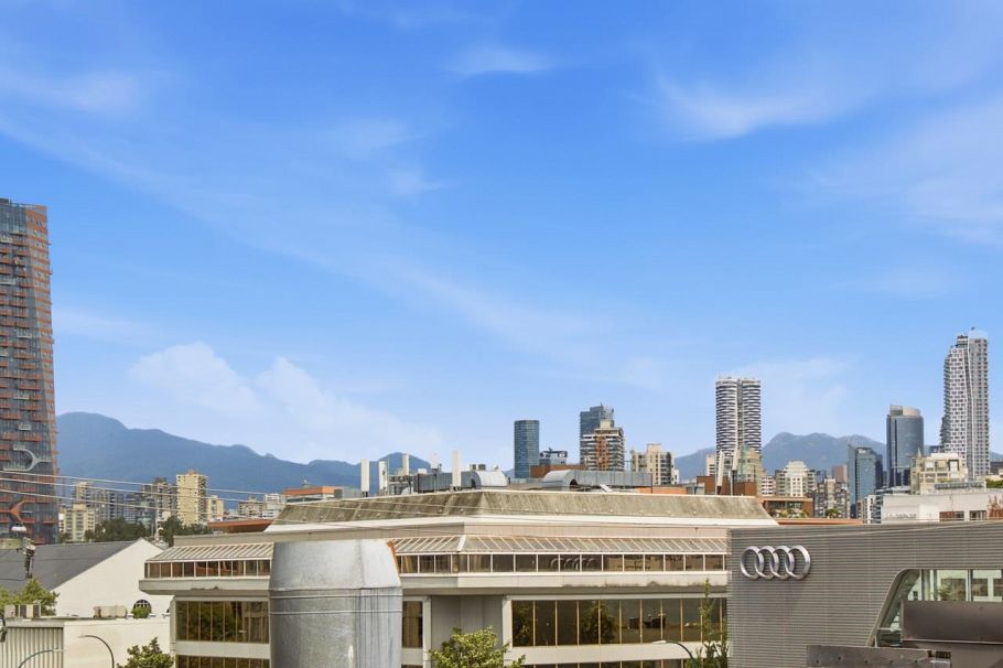 PH7 1827 W 3rd Avenue Vancouver, BC - 5