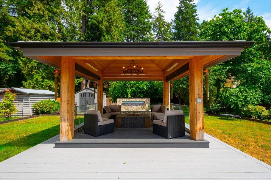 2420 Edgemont Boulevard North Vancouver, BC - 30