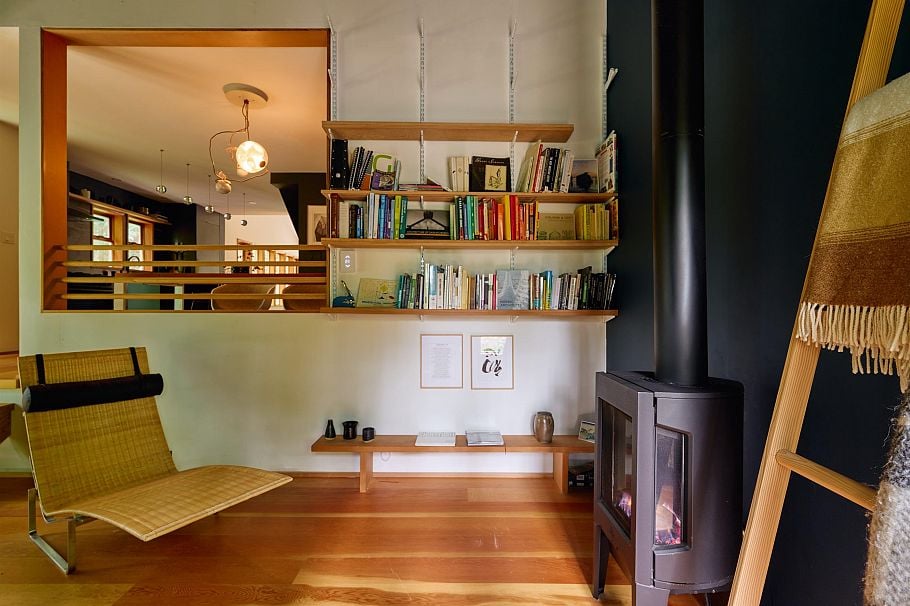 4759 Mountain Highway North Vancouver, BC - 10