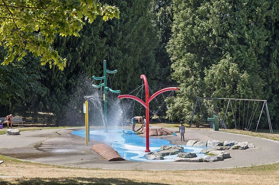 3933 W King Edward Avenue Vancouver, BC - 38