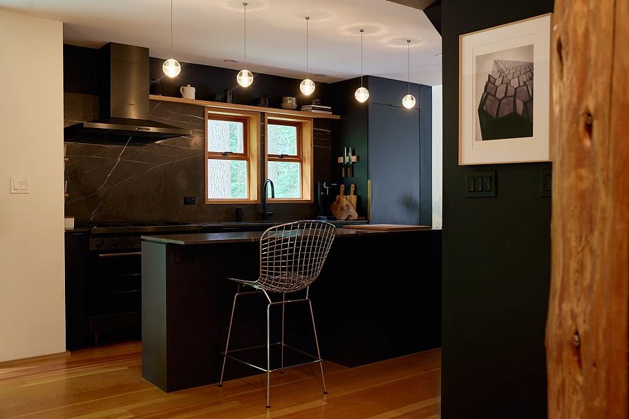 4759 Mountain Highway North Vancouver, BC - 21