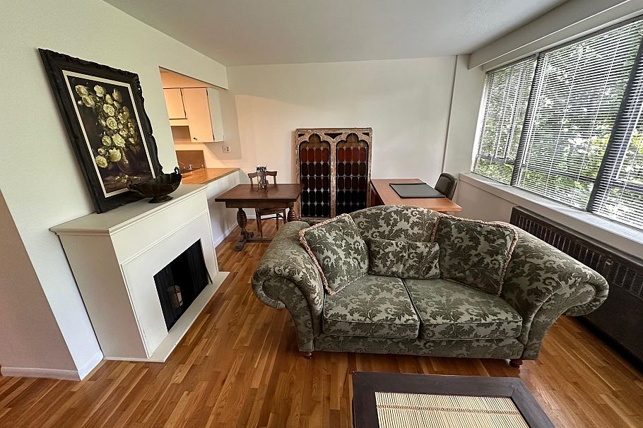 715 1445 Marpole Avenue Vancouver, BC - 2