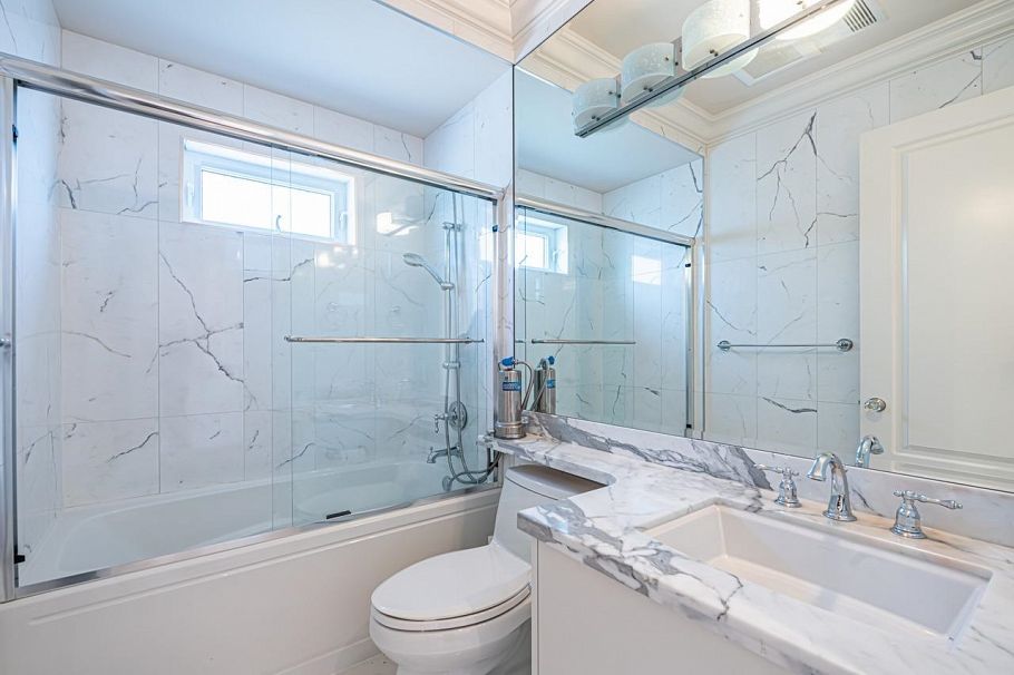 3178 W 23rd Avenue Vancouver, BC - 26