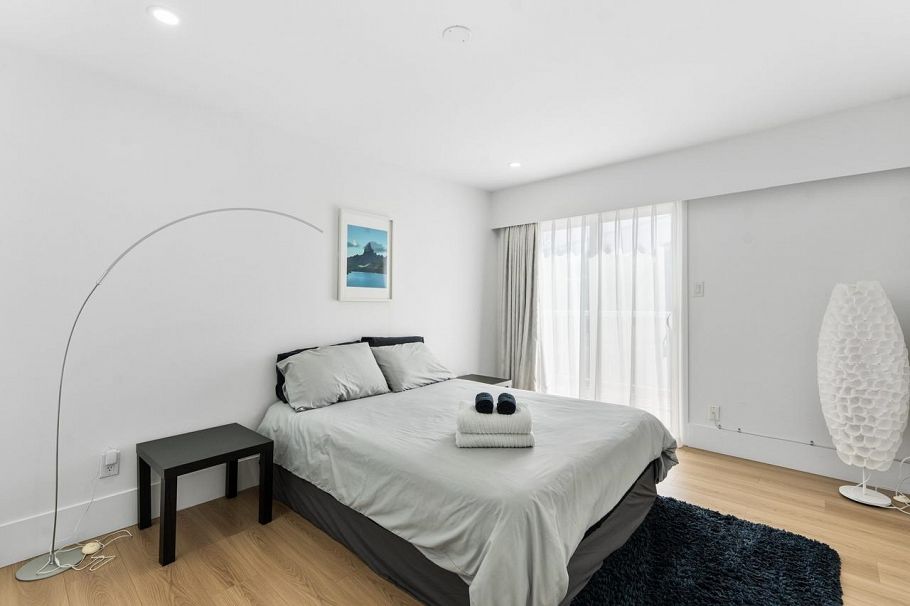 310 E 16th Avenue Vancouver, BC - 19