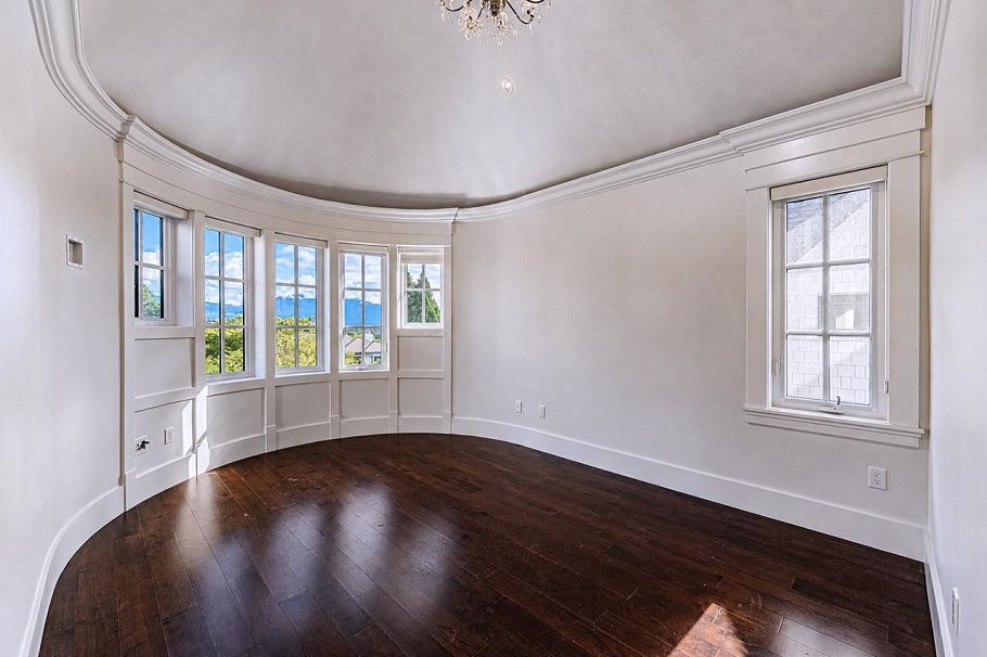 3178 W 23rd Avenue Vancouver, BC - 24