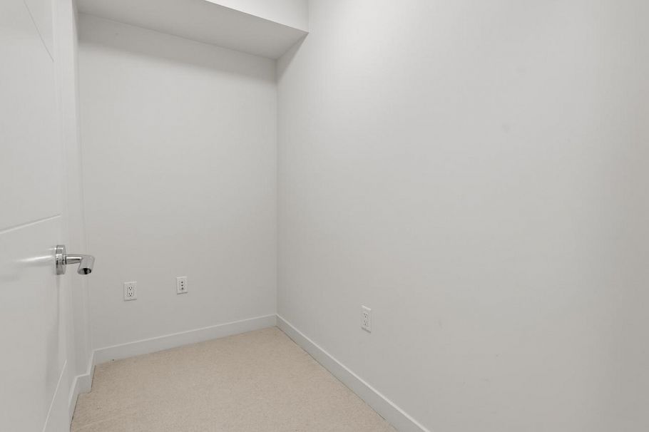 7891 Oak Street Vancouver, BC - 10