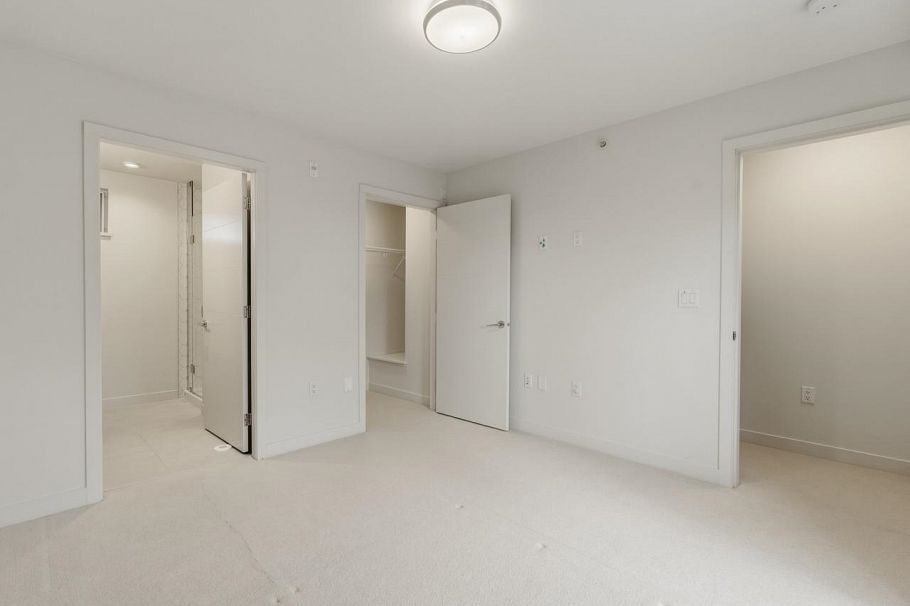 7891 Oak Street Vancouver, BC - 9