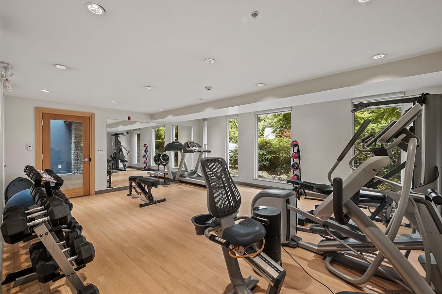 414 221 E 3rd Street North Vancouver, BC - 16
