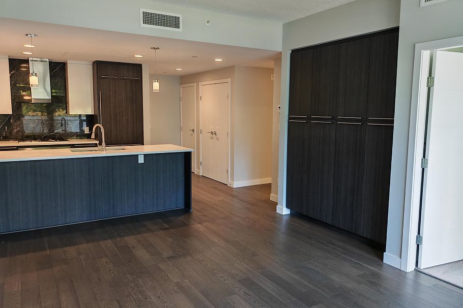 208 5077 Cambie Street Vancouver, BC - 3