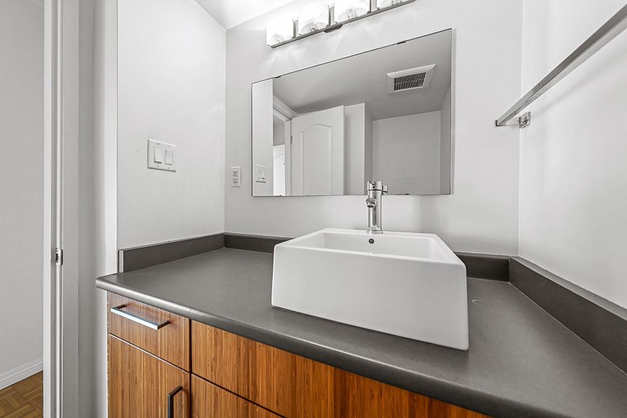 402 1330 Harwood Street Vancouver, BC - 22