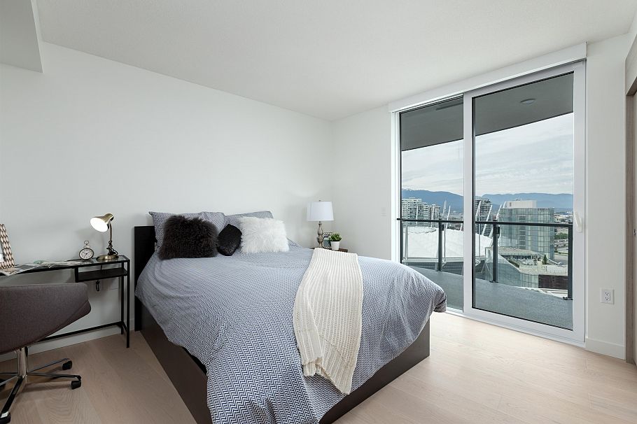2817 89 Nelson Street Vancouver, BC - 4