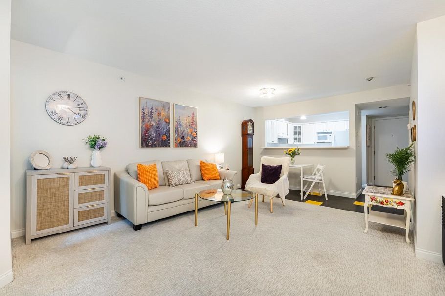 405 3658 Banff Court North Vancouver, BC - 2
