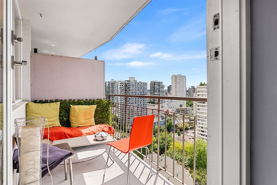 1903 1850 Comox Street Vancouver, BC - 25