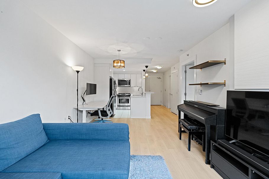 302 160 W 3rd Street North Vancouver, BC - 10