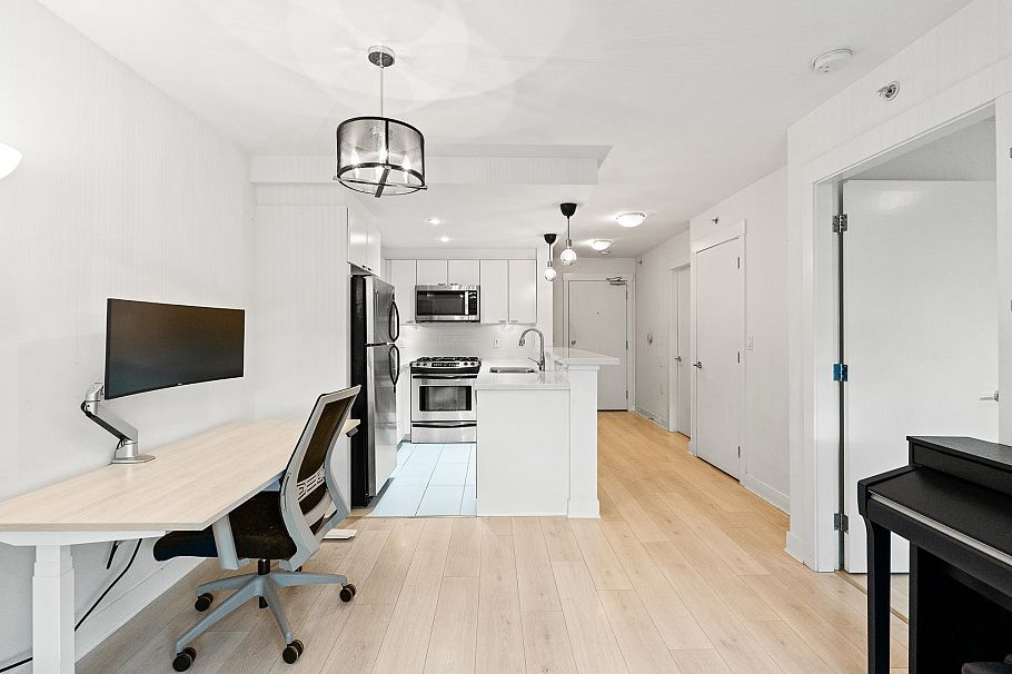 302 160 W 3rd Street North Vancouver, BC - 7