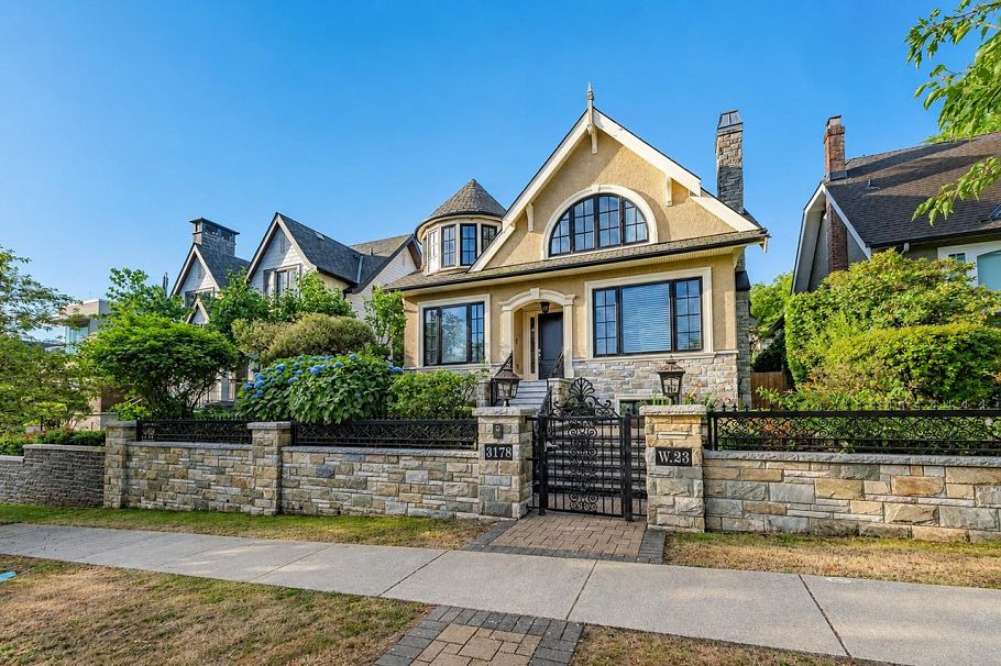 3178 W 23rd Avenue Vancouver, BC - 2
