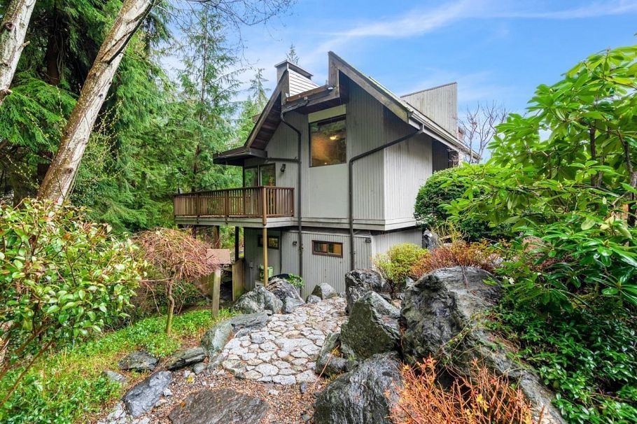 5344 Cliffridge Avenue North Vancouver, BC - 25