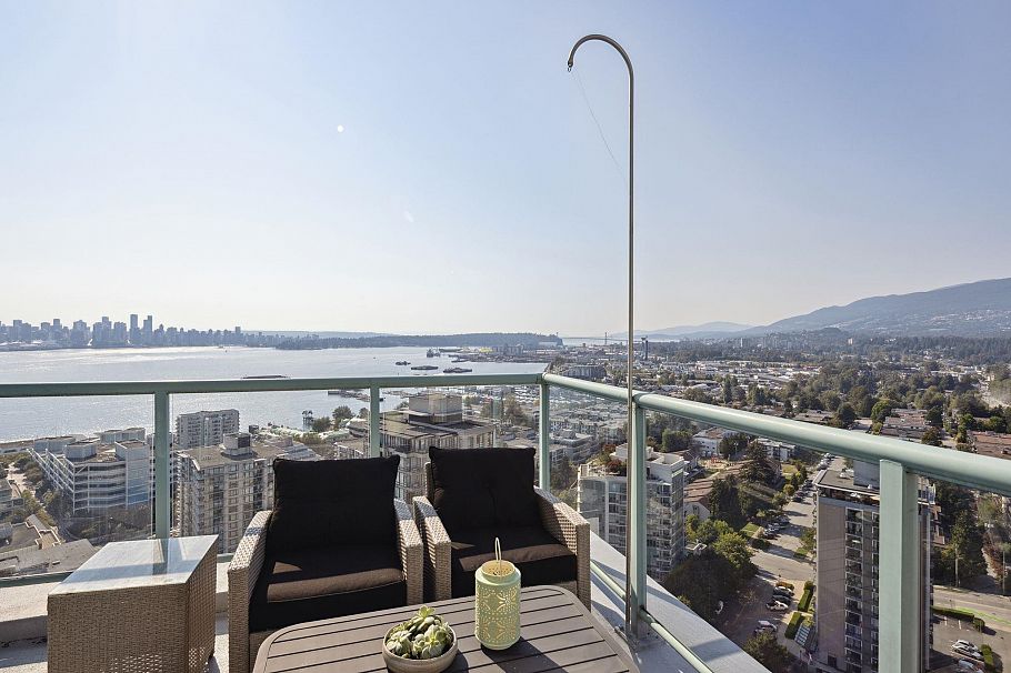 2901 120 W 2nd Street North Vancouver, BC - 24