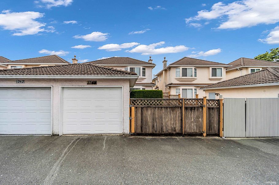 1268 Nanaimo Street Vancouver, BC - 27