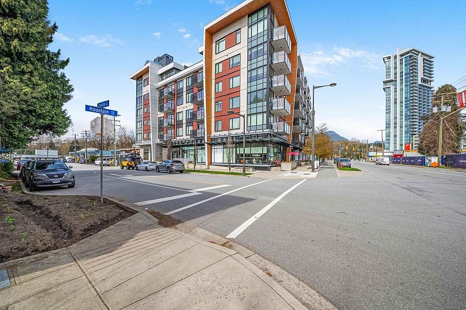 401 1496 Charlotte Road North Vancouver, BC - 37