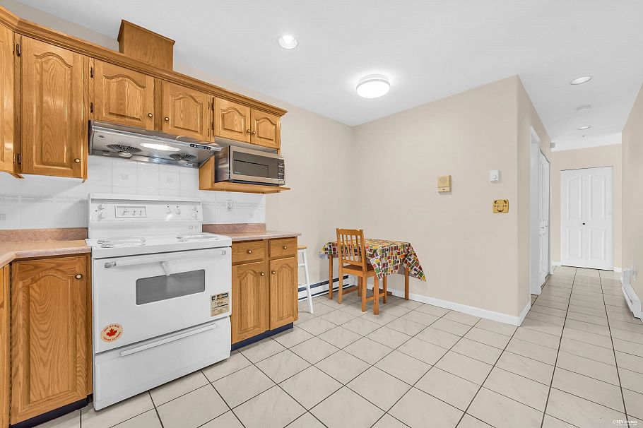 1268 Nanaimo Street Vancouver, BC - 14