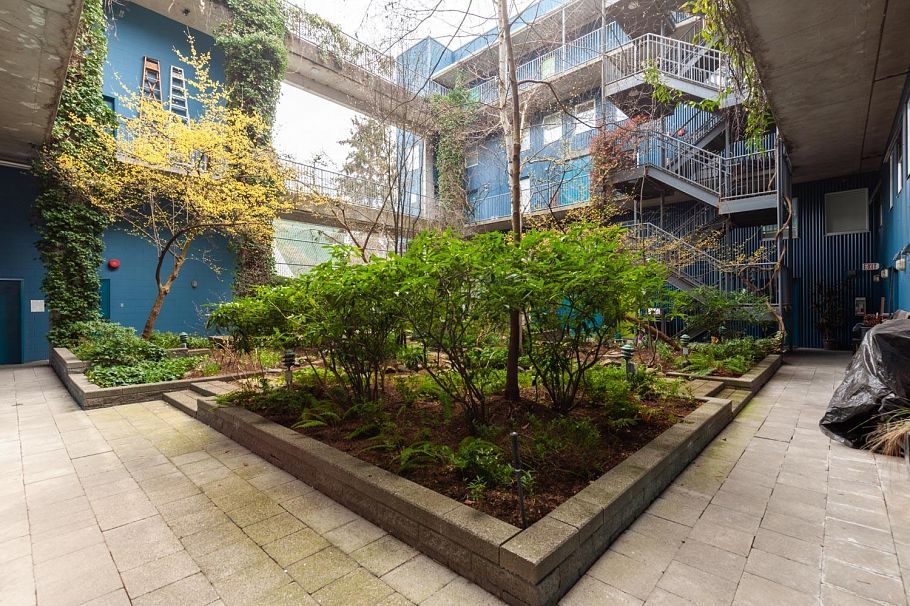 202 228 E 4th Avenue Vancouver, BC - 4