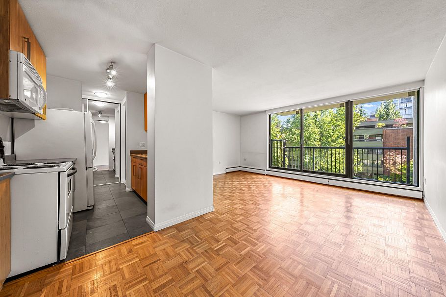 402 1330 Harwood Street Vancouver, BC - 12
