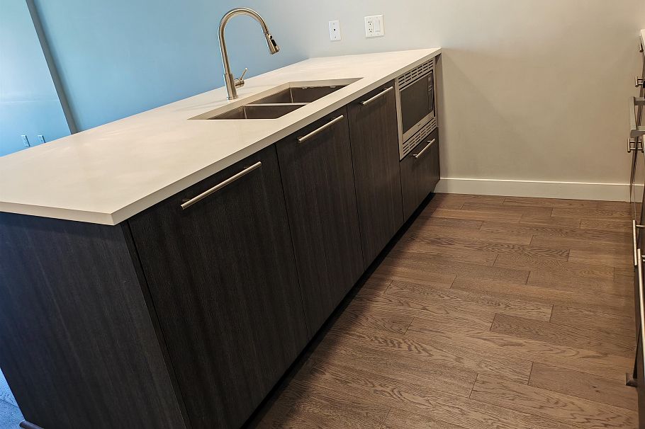 208 5077 Cambie Street Vancouver, BC - 5