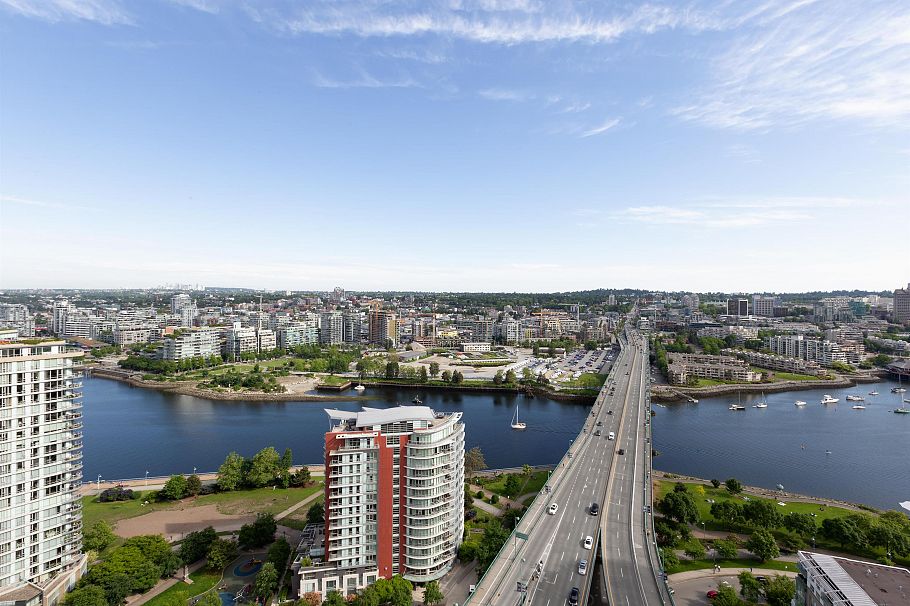 2817 89 Nelson Street Vancouver, BC - 22