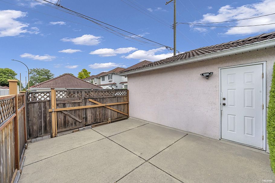 1268 Nanaimo Street Vancouver, BC - 29
