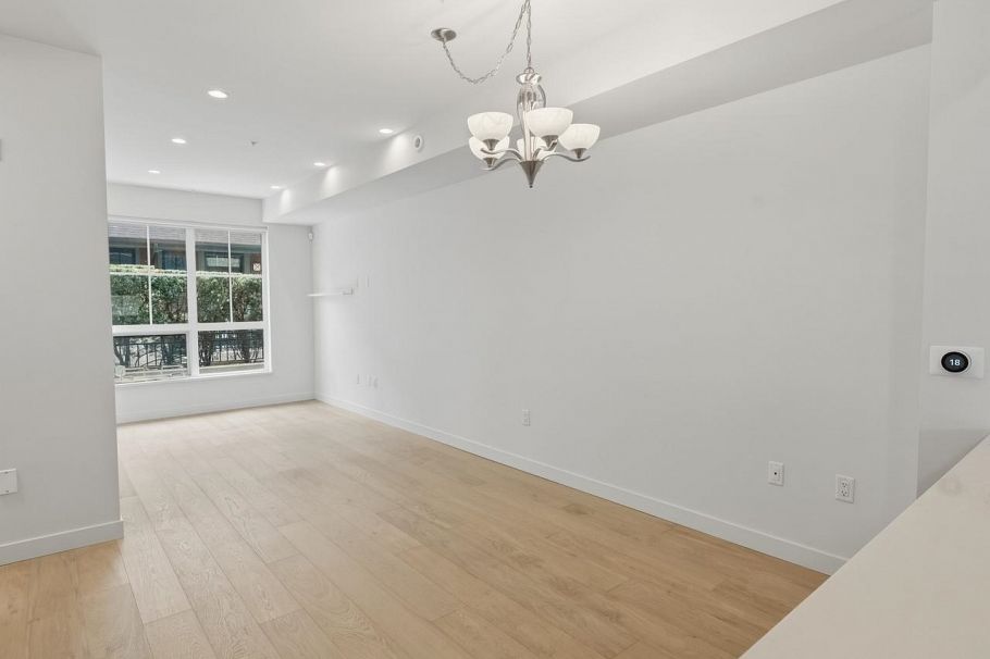 7891 Oak Street Vancouver, BC - 1