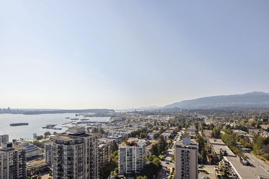 2901 120 W 2nd Street North Vancouver, BC - 33