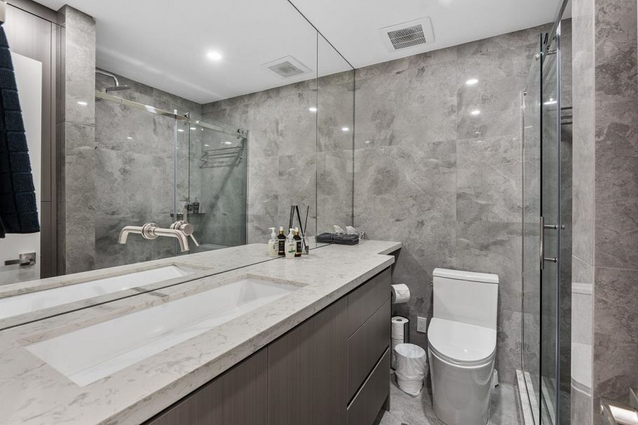 310 E 16th Avenue Vancouver, BC - 23