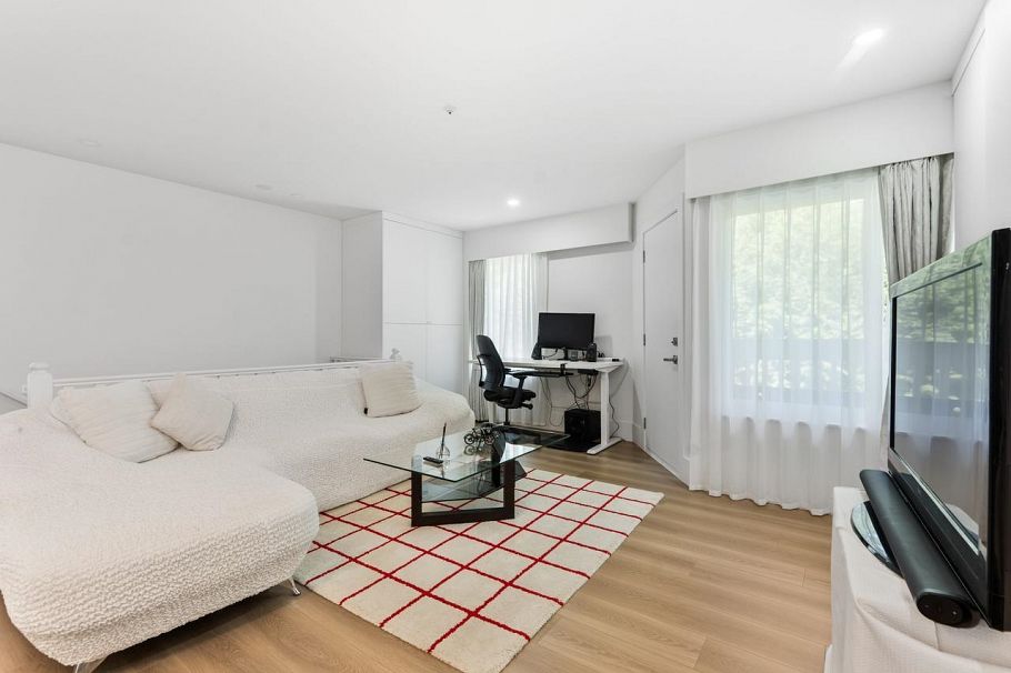 310 E 16th Avenue Vancouver, BC - 16