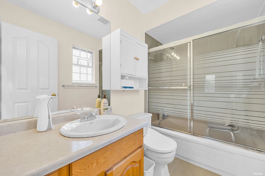 1268 Nanaimo Street Vancouver, BC - 21