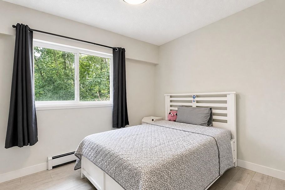 1398 Chamberlain Drive North Vancouver, BC - 15