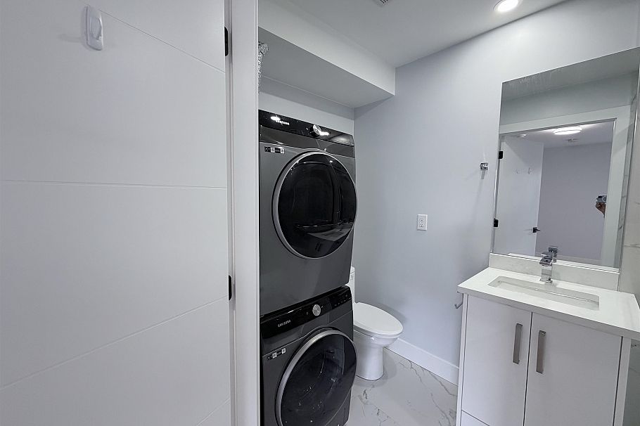 4328 Gladstone Street Vancouver, BC - 34